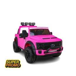 Ford Super Duty różowy