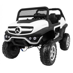 Pojazd Mercedes BENZ UNIMOG...