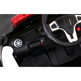 Pojazd Super-Police, radiowóz