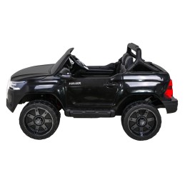Toyota Hilux na akumulator dla dzieci Czarny Pickup + Napęd 4x4 + Pilot