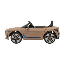 BMW i4 Złoty