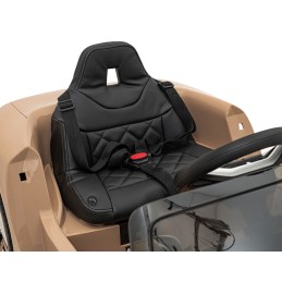 BMW i4 Złoty