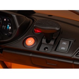 McLaren auto na akumulator dla dzieci Pomarańczowy + Napęd 4x4 + Pilot + Wolny Start + EVA + Audio LED