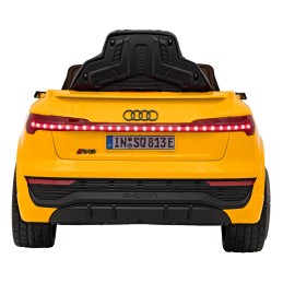 Audi SQ8 Żółty